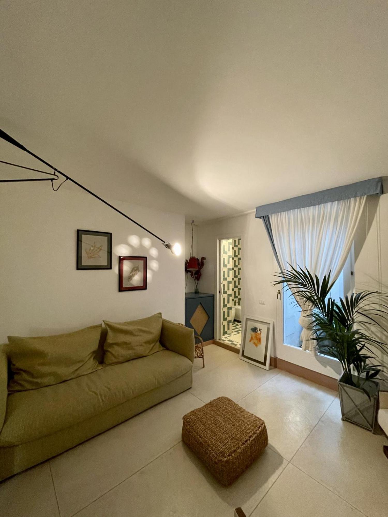 4 Balconi Rooms Paladini B&B E Appartamenti Lecce Exterior foto